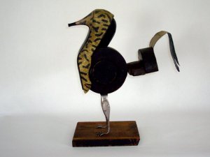 bird_shoe_tongs_view1